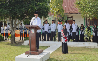 Kakanwil Kemenag Provinsi Aceh Pembina Upacara Hari Guru Nasional 2024 di MTsN 2 Aceh Timur